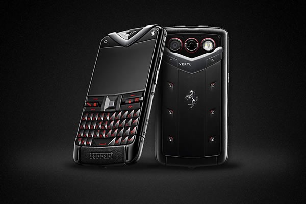 Vertu Ferrari Constellation Quest mobile smartphone