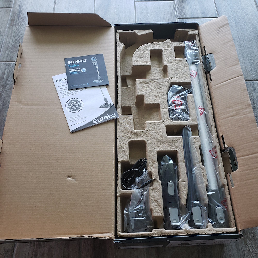 Eureka Stylus NEC380 Lightweight Cordless Vacuum Stick Review